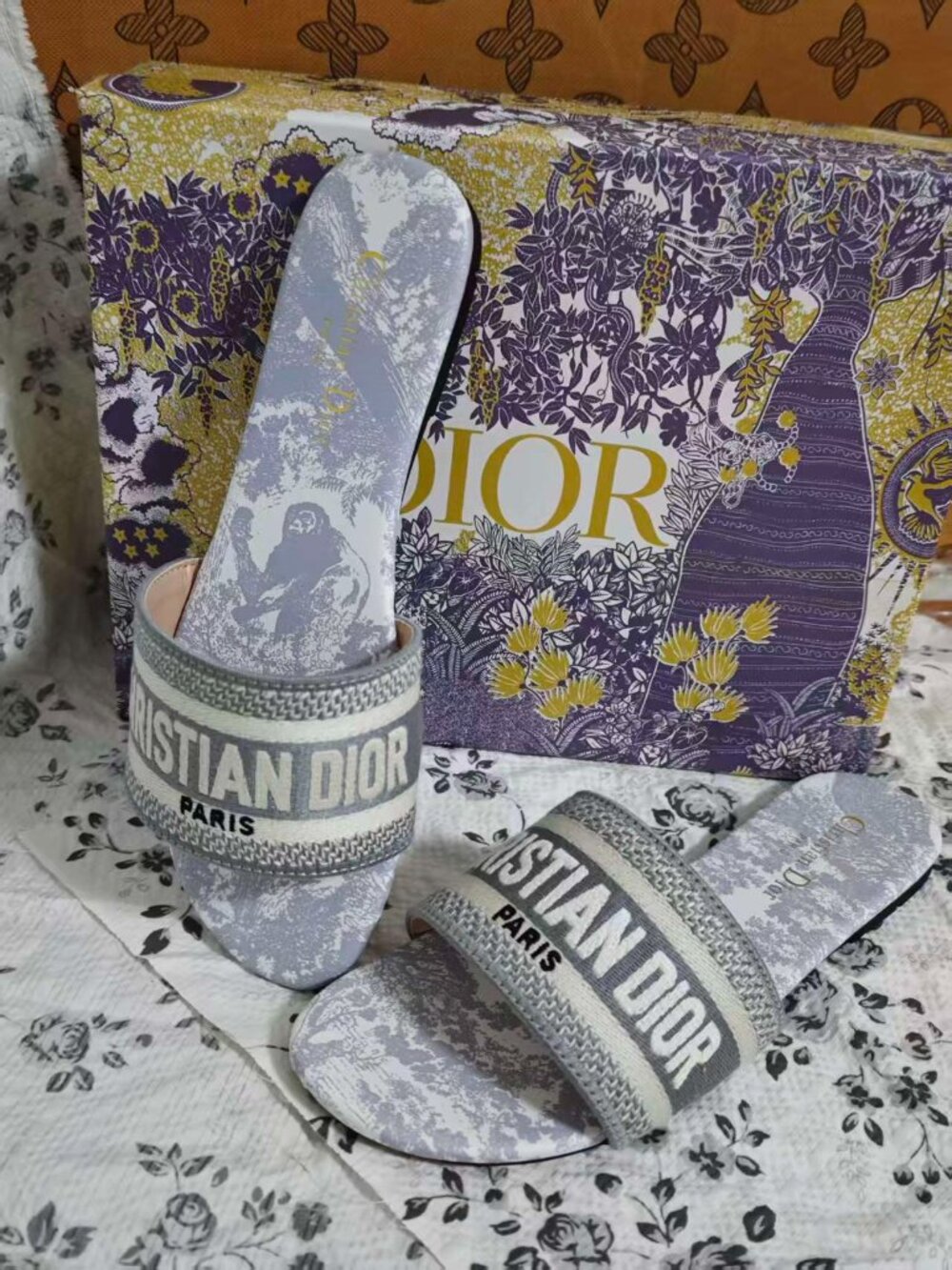 Women's Dior Sandals With Box